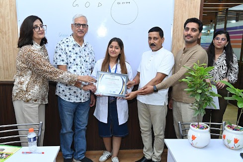 Certificate ceremony at Finesse