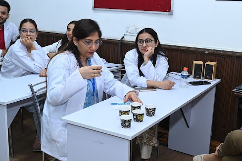 Nutrition students in lab